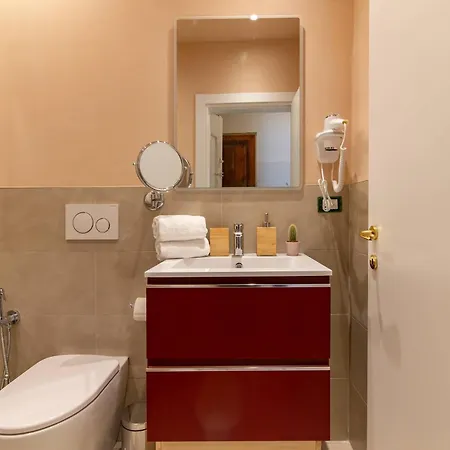 Fortezza Courtyard Apartment